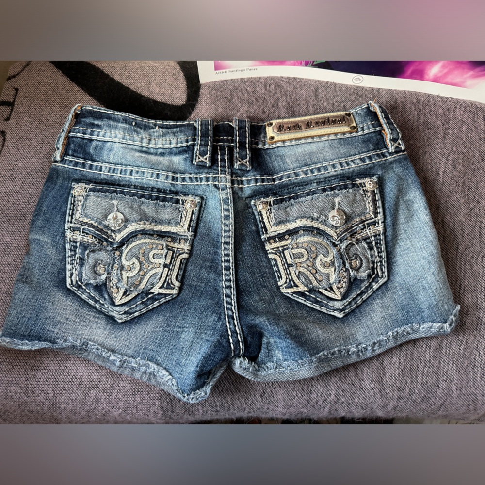 Rock Revival Sundee Shorts - Picture 2 of 4